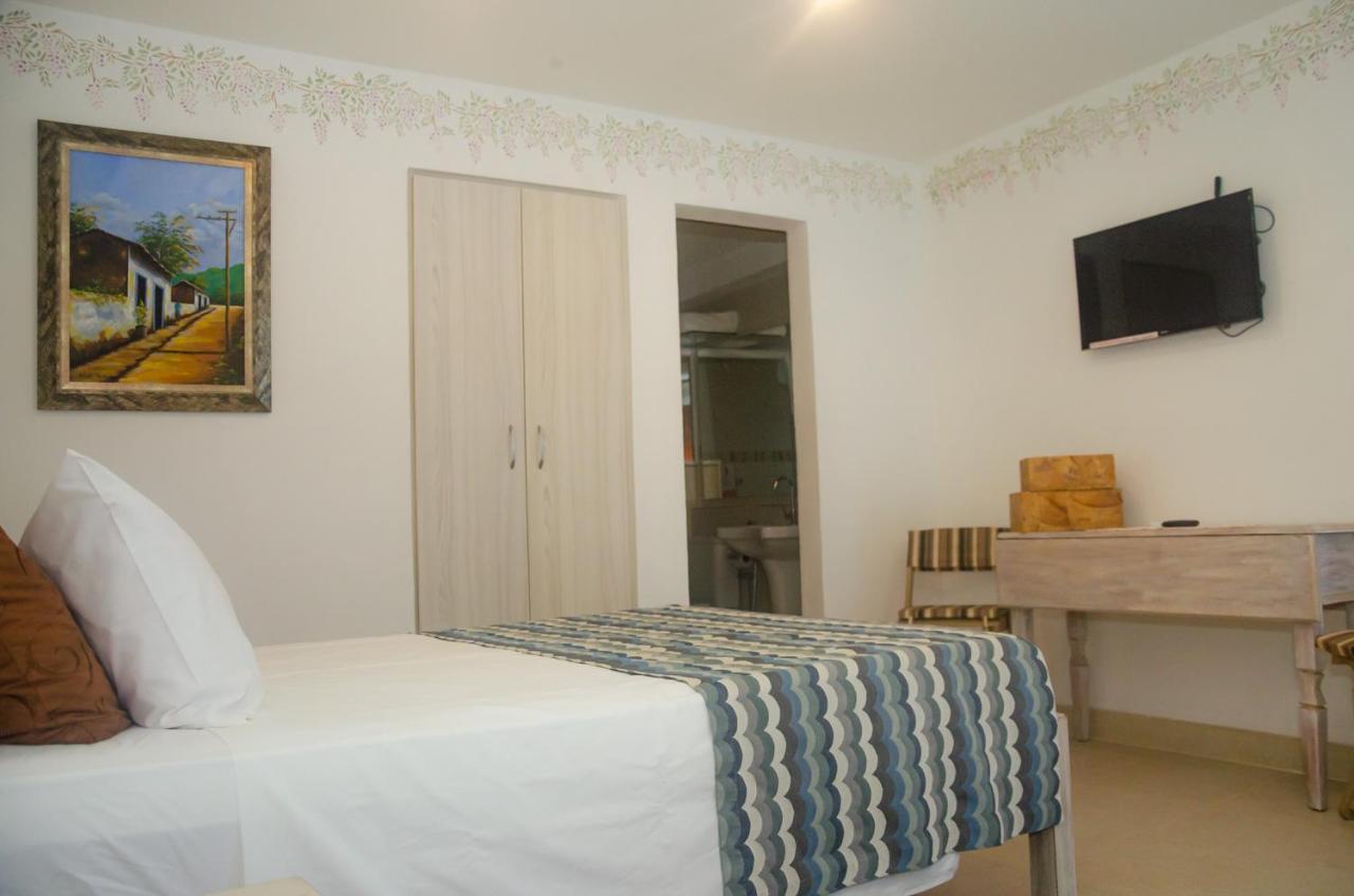 E Chez Marianne Inn Salvador